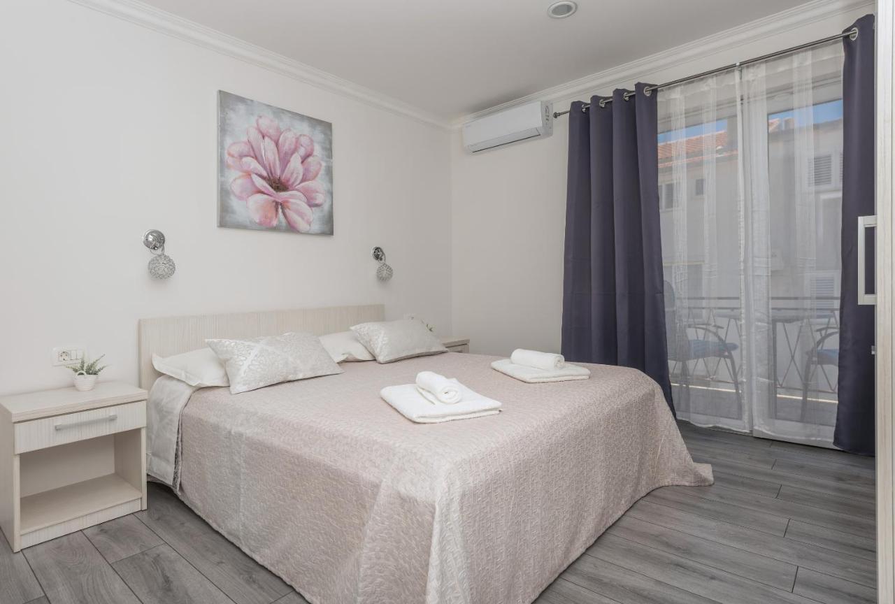 Apartments Petrusic Makarska Exterior foto
